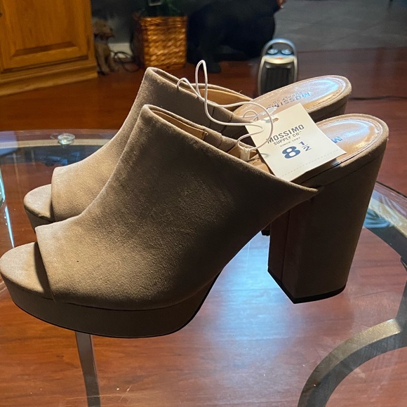 Mossimo taupe heeled bootie - Picture 1 of 5